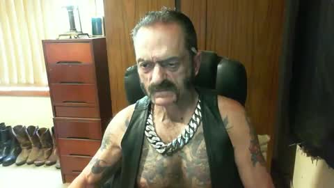 leathergreaser online show from 02-20-25, 02:29