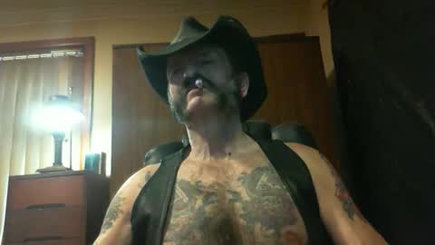 leathergreaser online show from 09-28-25, 08:47