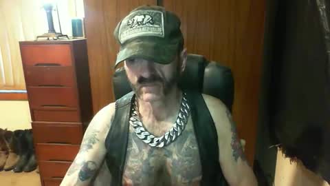 leathergreaser online show from 02-06-26, 07:39