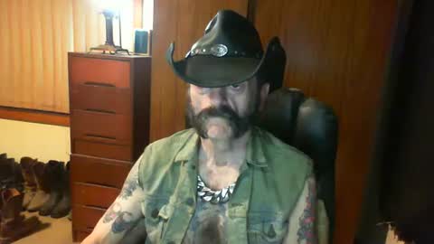 leathergreaser online show from 03-31-26, 07:47