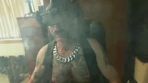 leathergreaser online show from 04-28-26, 05:56