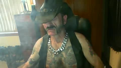 leathergreaser online show from 04-29-26, 02:04