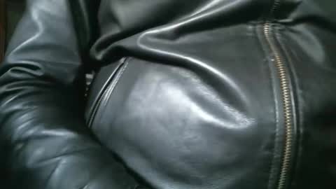 Snapshot of leathermotocross001 chatting on 10-14-25, 04:19 Leathermotocross online show from 10-14-25, 04:19
