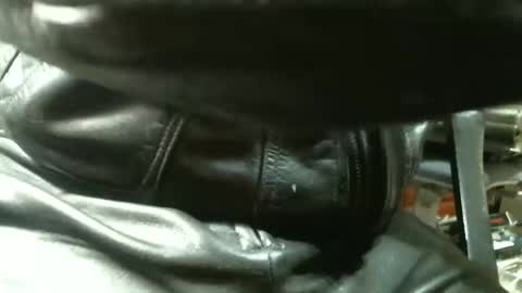 Snapshot of leathermotocross001 chatting on 12-18-25, 04:57 Leathermotocross online show from 12-18-25, 04:57