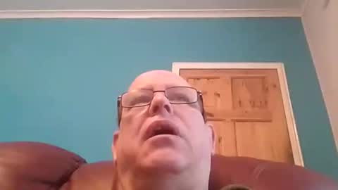 leatherpants68 online show from 11-16-25, 08:42