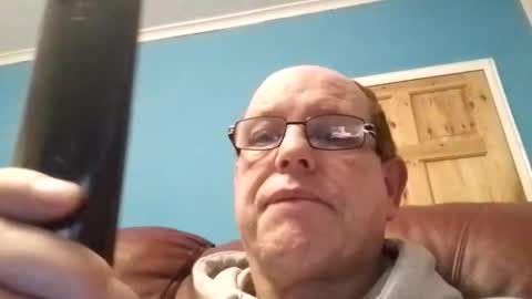 leatherpants68 online show from 12-17-25, 06:47