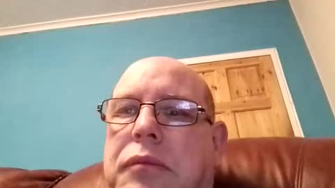 leatherpants68 online show from 04-28-26, 09:09