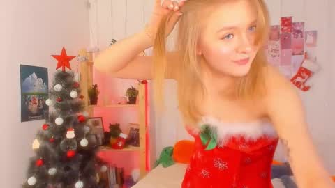 Ellie online show from 12-28-24, 07:22