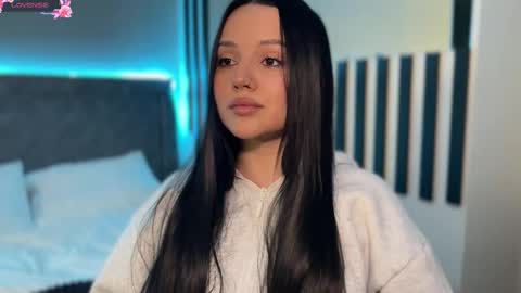 Snapshot of leeamelie chatting on 02-01-26, 01:20 Amelie online show from 02-01-26, 01:20