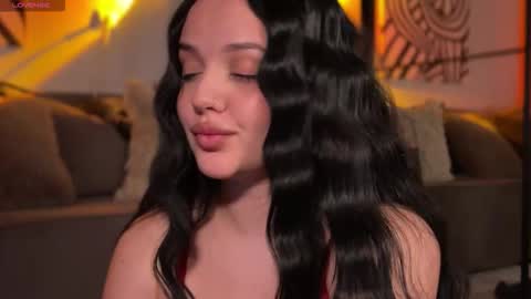 Snapshot of leeamelie chatting on 03-04-26, 04:35 Amelie online show from 03-04-26, 04:35