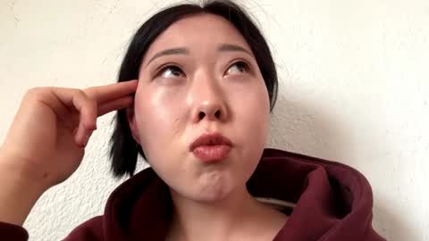 Snapshot of leeannauhlenhopp chatting on 04-07-26, 07:20 Nika online show from 04-07-26, 07:20