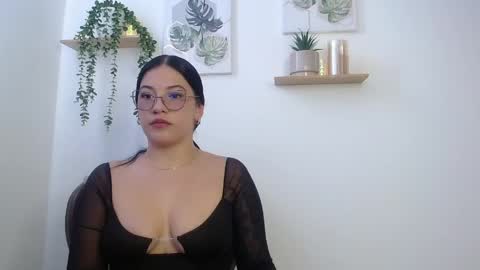 leena_rosee online show from 05-25-26, 05:19