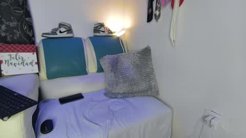 leenar_key online show from 02-07-25, 05:18