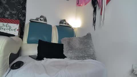 leenar_key online show from 03-01-25, 10:42