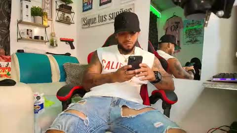 leenar_key online show from 11-24-25, 04:18