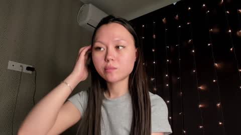 Snapshot of leenylipss chatting on 01-23-25, 06:28 Emily pvt open ONLY WITH EXTRA TIPS online show from 01-23-25, 06:28