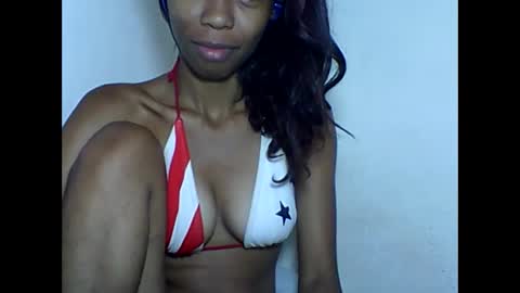 Snapshot of leeromi chatting on 05-06-26, 05:14 leeromi online show from 05-06-26, 05:14