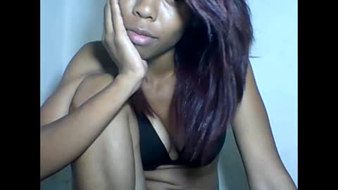 Snapshot of leeromi chatting on 05-13-26, 06:27 leeromi online show from 05-13-26, 06:27