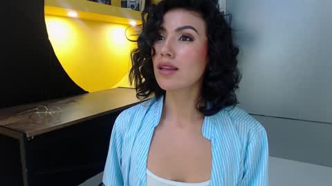 Snapshot of leethompson_ chatting on 12-20-24, 12:19 Leet online show from 12-20-24, 12:19