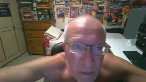 Snapshot of leezamm1132 chatting on 04-29-26, 03:21 leezamm1132 online show from 04-29-26, 03:21