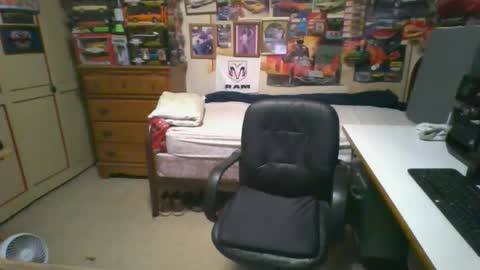 Snapshot of leezamm1132 chatting on 05-01-26, 04:17 leezamm1132 online show from 05-01-26, 04:17