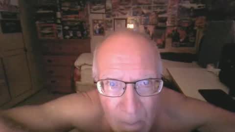 Snapshot of leezamm1132 chatting on 05-13-26, 12:19 leezamm1132 online show from 05-13-26, 12:19