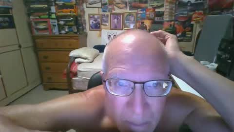 Snapshot of leezamm1132 chatting on 05-27-26, 01:35 leezamm1132 online show from 05-27-26, 01:35