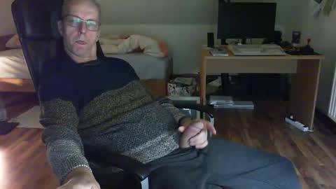 Dave online show from 12-06-24, 11:03