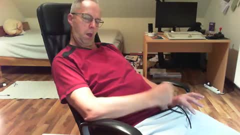 Dave online show from 12-08-24, 12:18