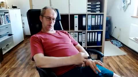 Snapshot of lefti27 chatting on 05-24-26, 11:26 Dave online show from 05-24-26, 11:26