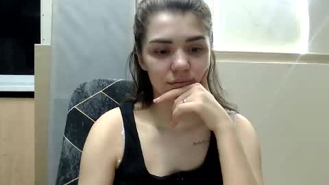 Liya online show from 04-15-26, 11:38