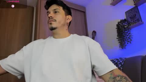 Alejandro online show from 06-27-26, 09:58