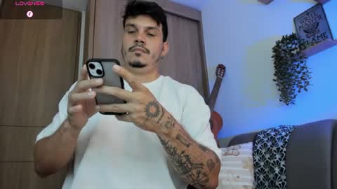 Alejandro online show from 06-27-26, 12:33