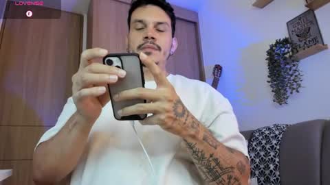 Alejandro online show from 06-30-26, 09:21