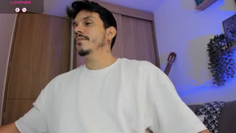 Alejandro online show from 07-18-26, 12:31