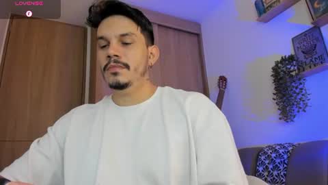 Alejandro online show from 07-24-26, 09:18