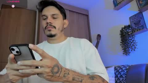 Alejandro online show from 07-25-26, 10:46