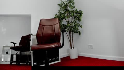 Elle  online show from 09-12-25, 06:13