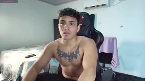  Lei  online show from 02-18-25, 04:37