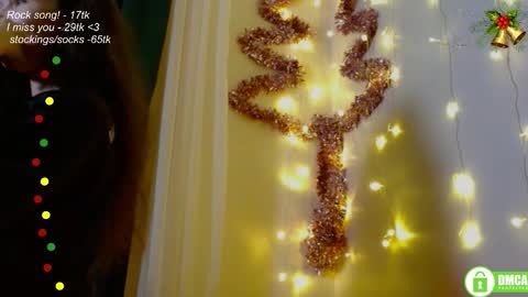 hey Im Leia and I love rock  online show from 12-05-25, 08:16