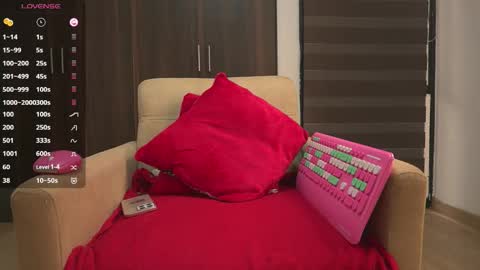 Leah online show from 10-30-25, 07:14