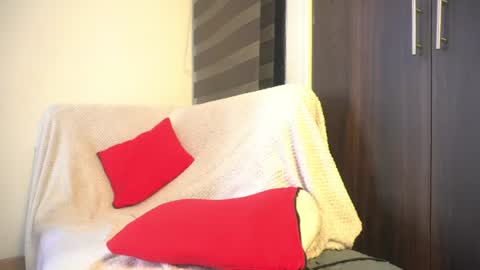Leah online show from 07-12-26, 12:01