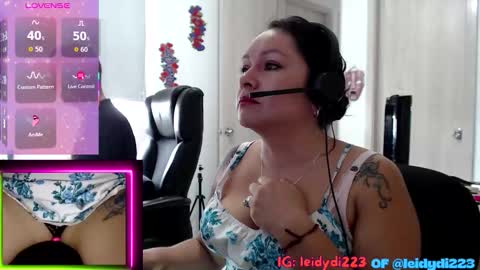 Snapshot of leidycrstnch21 chatting on 09-20-25, 03:24 LeidyDi223 online show from 09-20-25, 03:24