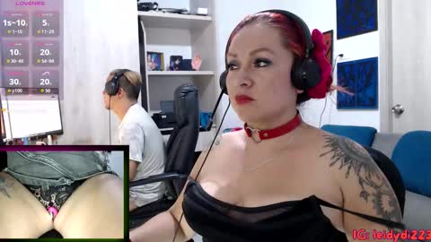 Snapshot of leidycrstnch21 chatting on 10-24-25, 01:24 LeidyDi223 online show from 10-24-25, 01:24
