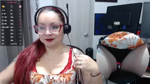 Snapshot of leidycrstnch21 chatting on 11-30-25, 03:27 LeidyDi223 online show from 11-30-25, 03:27
