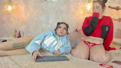 LEIGH ANGELS online show from 04-27-26, 09:07