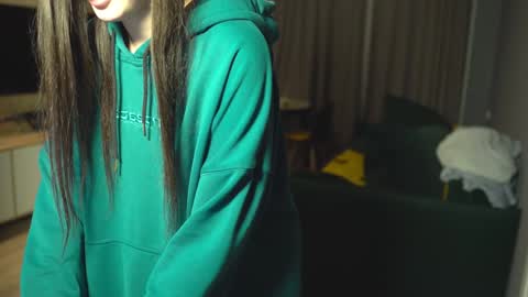 Snapshot of leila_4ever chatting on 12-10-24, 02:06 Leila online show from 12-10-24, 02:06