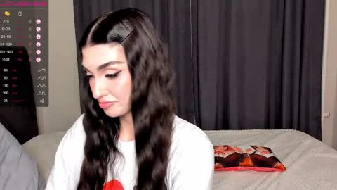 Leila online show from 04-21-26, 08:12