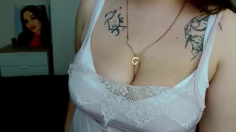 Leila online show from 10-20-25, 04:29