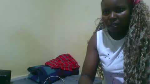 Snapshot of leilah_cute chatting on 01-11-26, 03:50 leilah_cute online show from 01-11-26, 03:50